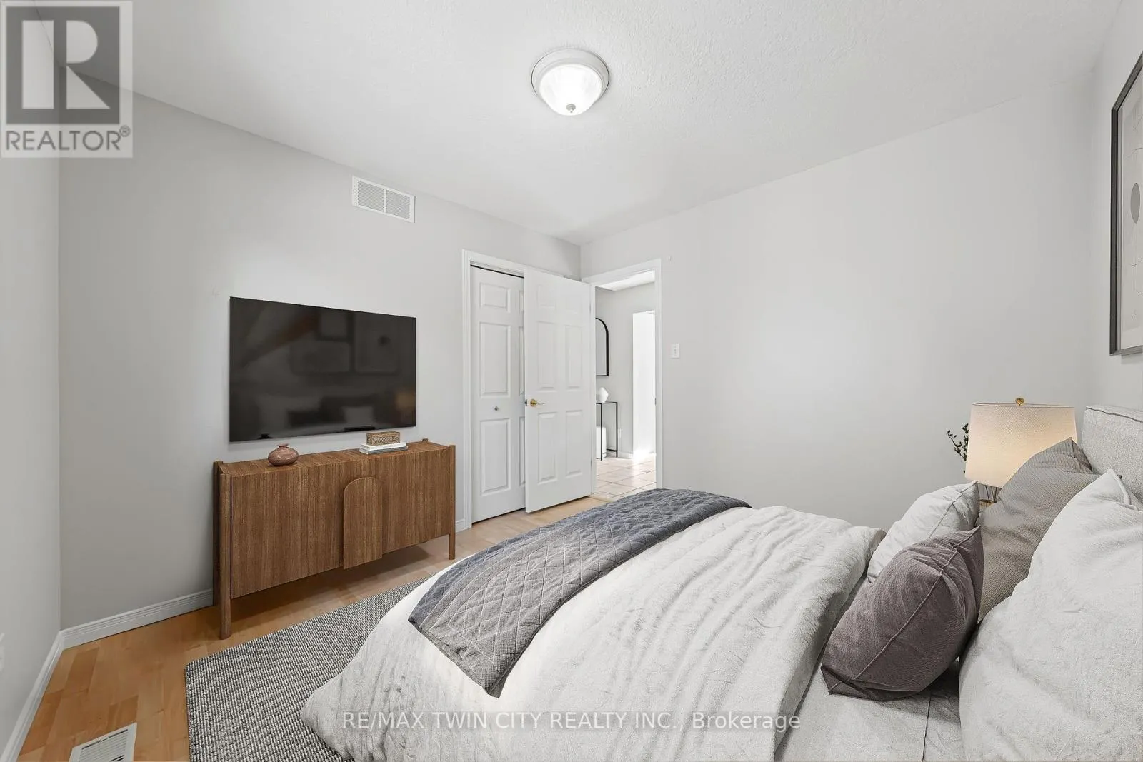 432 SANDBANKS CRESCENT