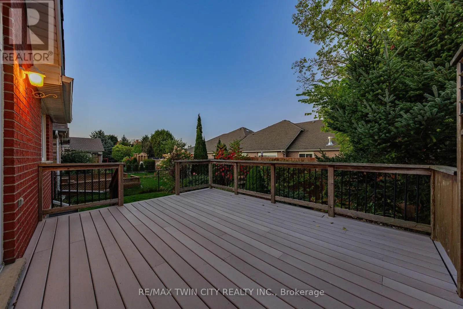 432 SANDBANKS CRESCENT