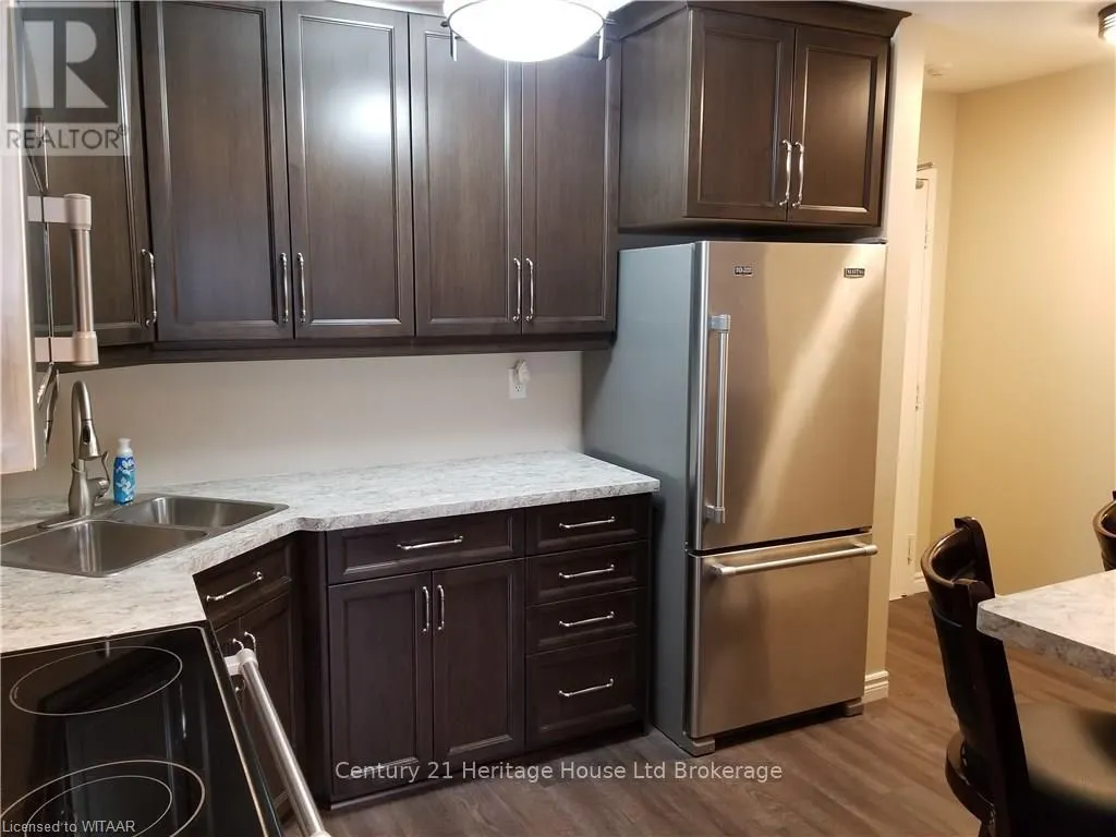 21 - 56 HIAWATHA ROAD, #21