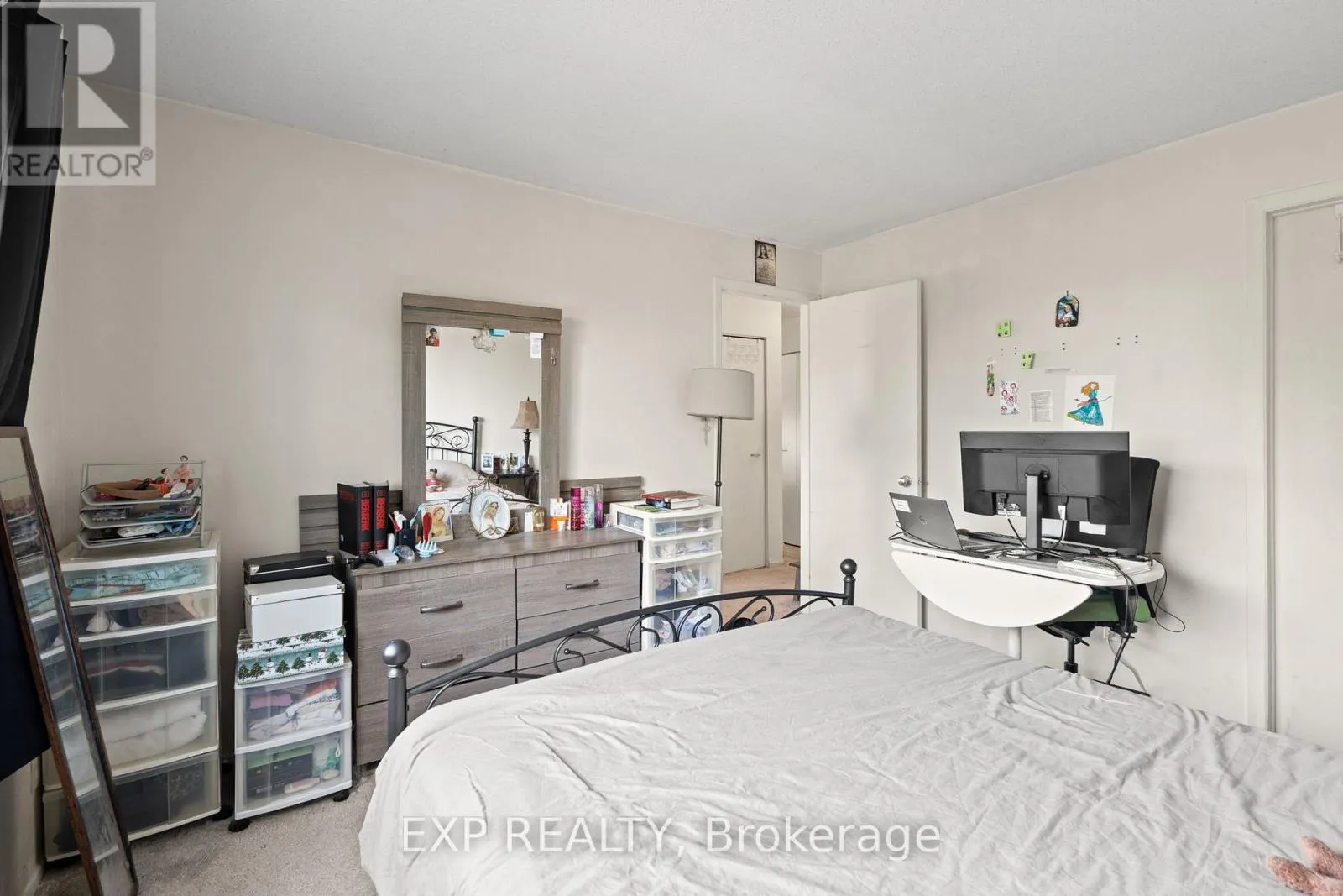 209 - 214 VIEWMOUNT DRIVE