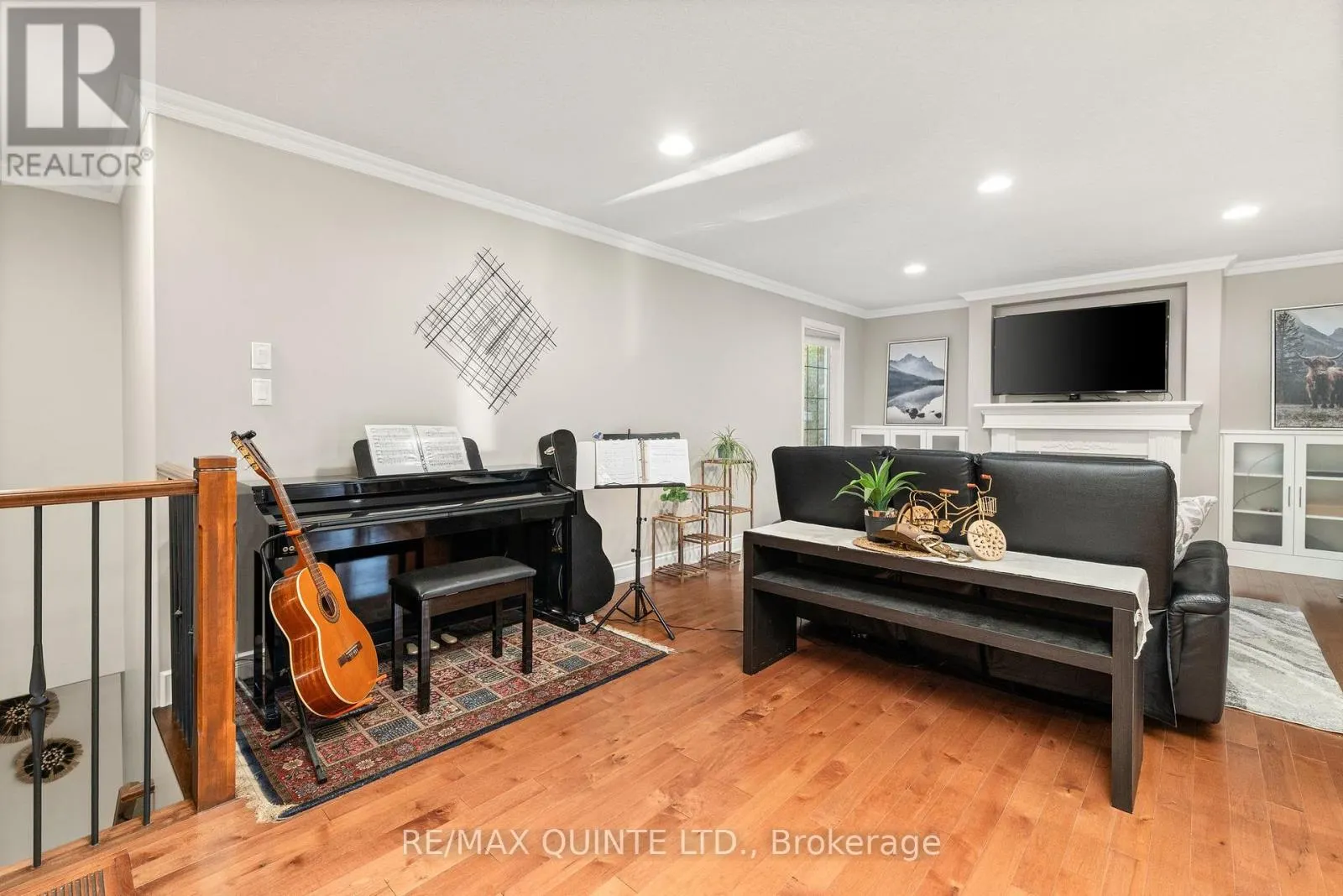 28 PINE MARSH LANE