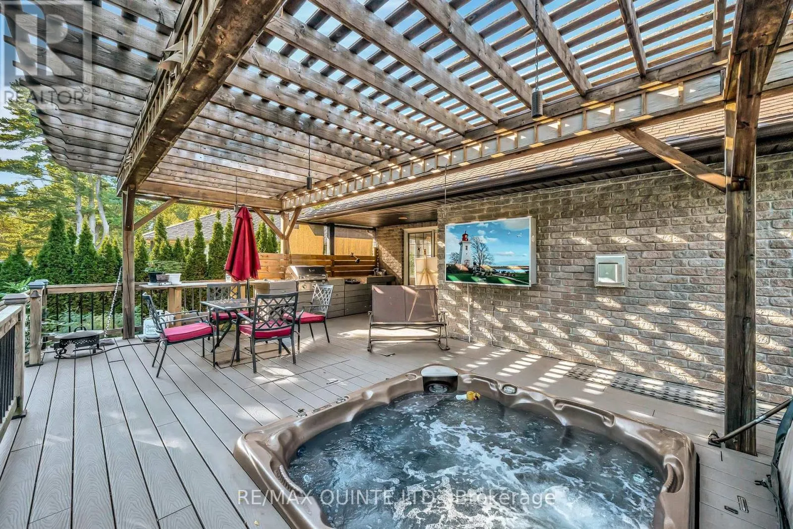28 PINE MARSH LANE