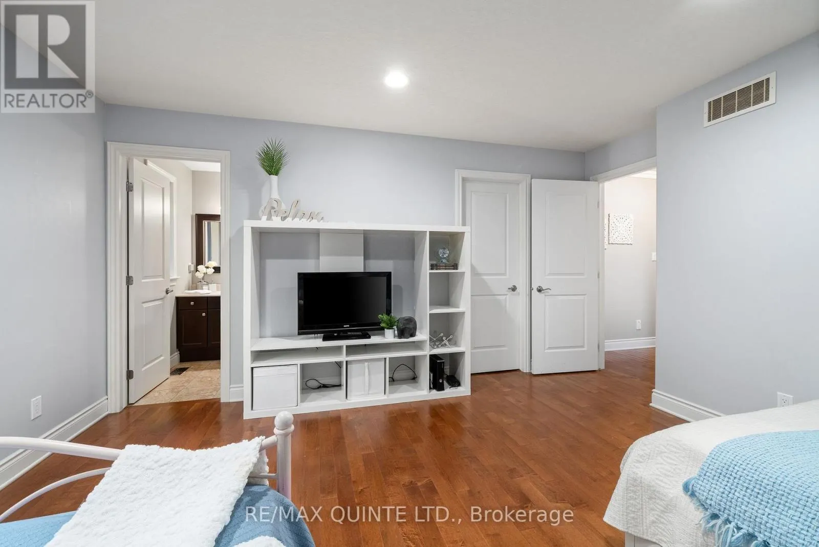 28 PINE MARSH LANE