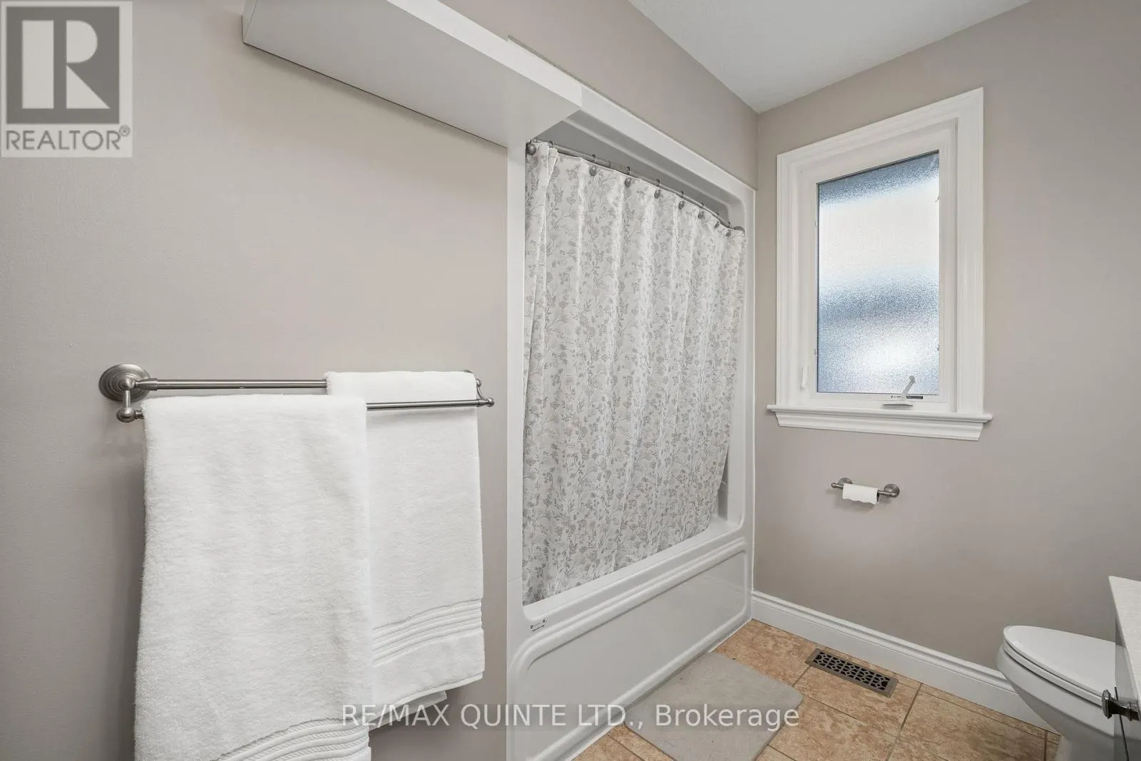 28 PINE MARSH LANE