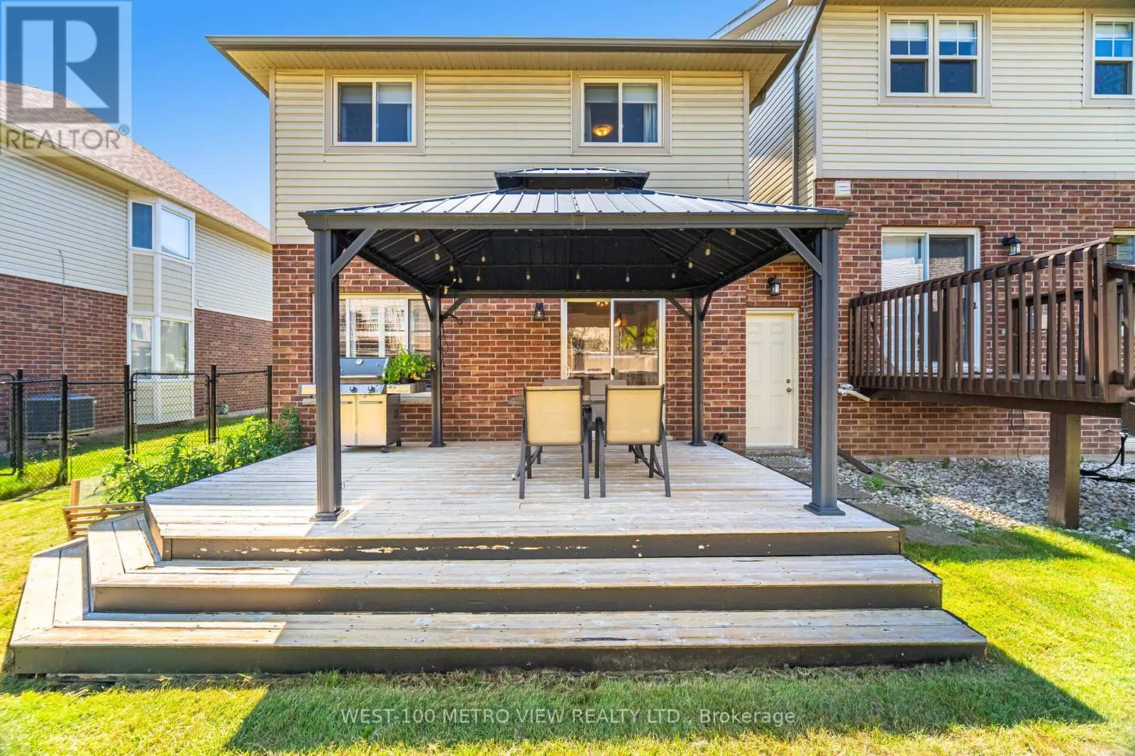 11 BROOKING COURT