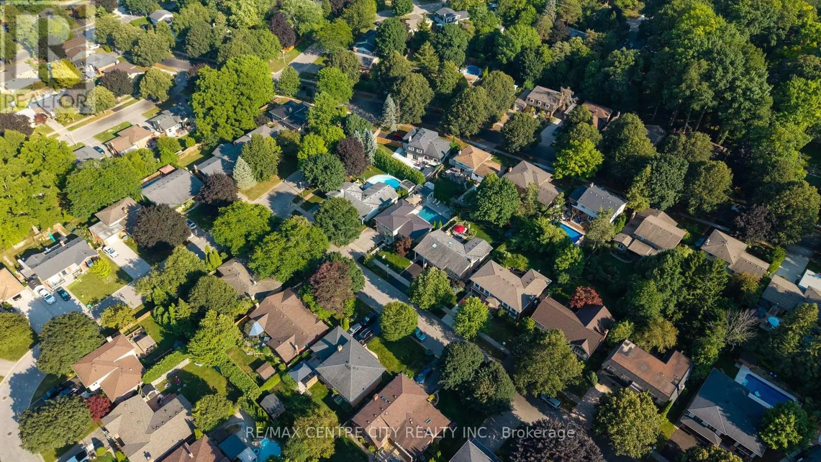 144 SPRINGFIELD CRESCENT