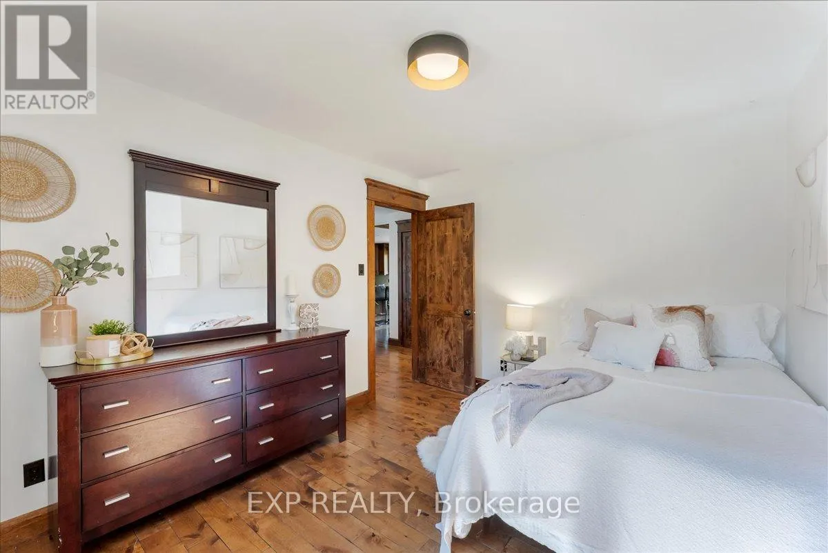 857 CEDAR GLEN ROAD
