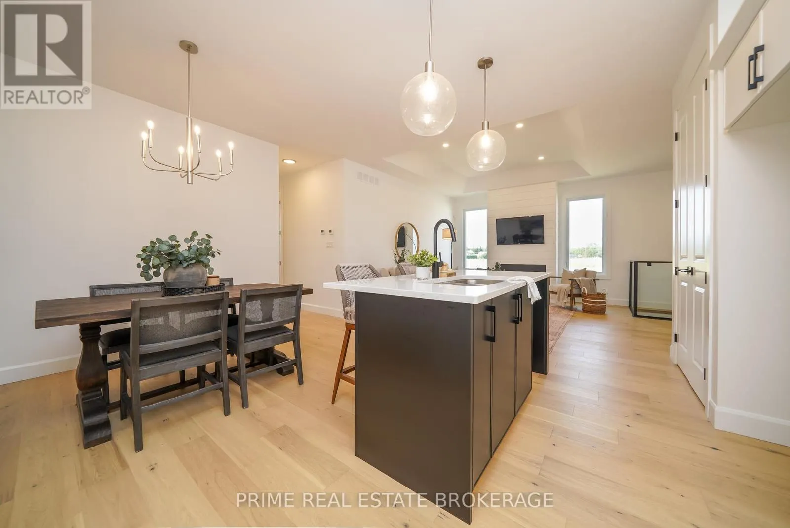 55 - 2 COASTAL CRESCENT, #55