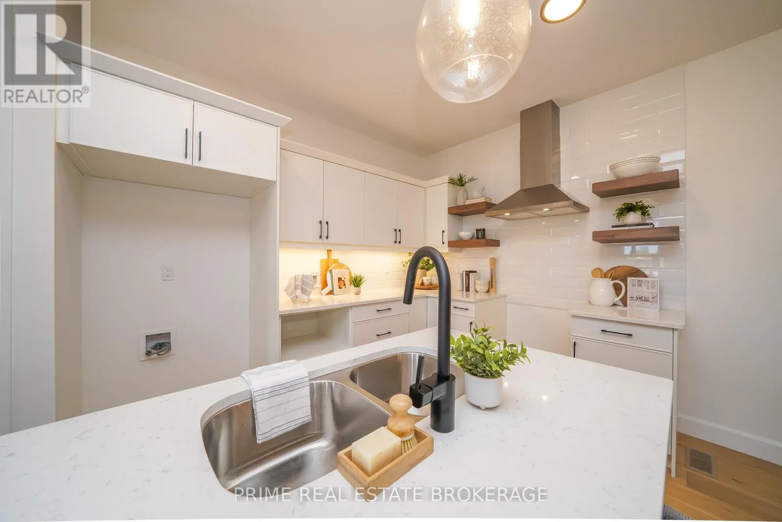 55 - 2 COASTAL CRESCENT, #55