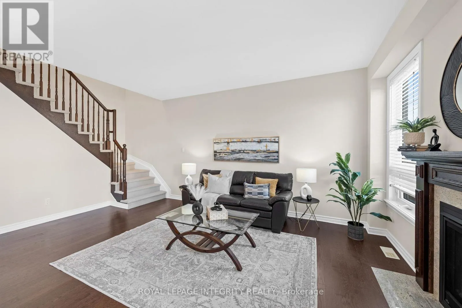 516 SILVER SAGE AVENUE