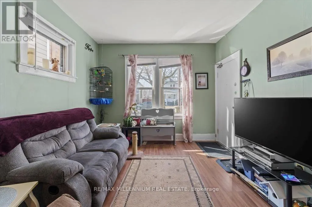 124-130 ELM AVENUE