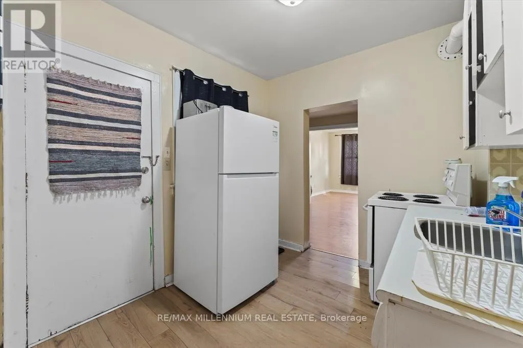 124-130 ELM AVENUE