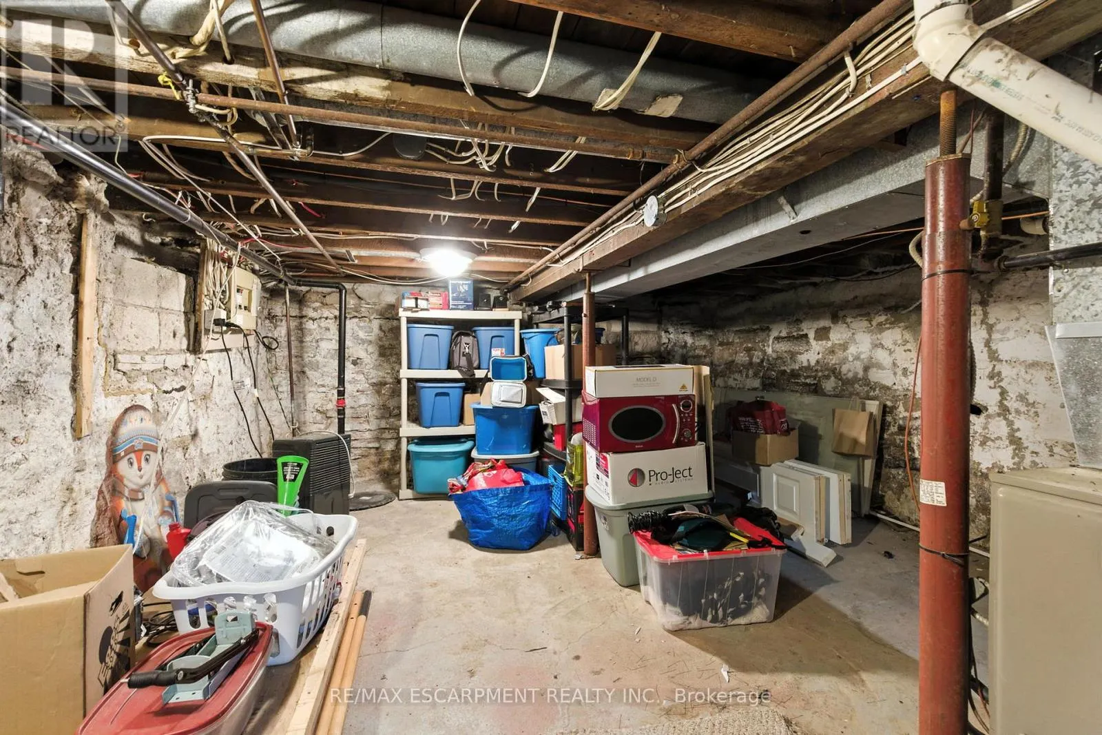 346 HUNTER STREET W