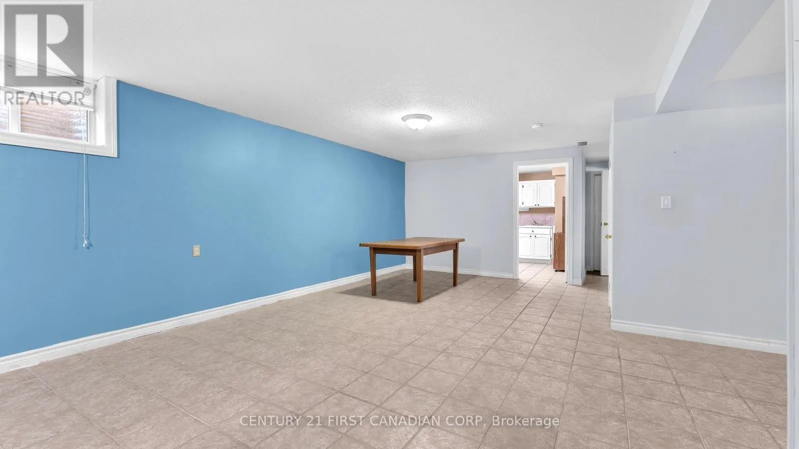 79 WINTERGARDEN ROAD