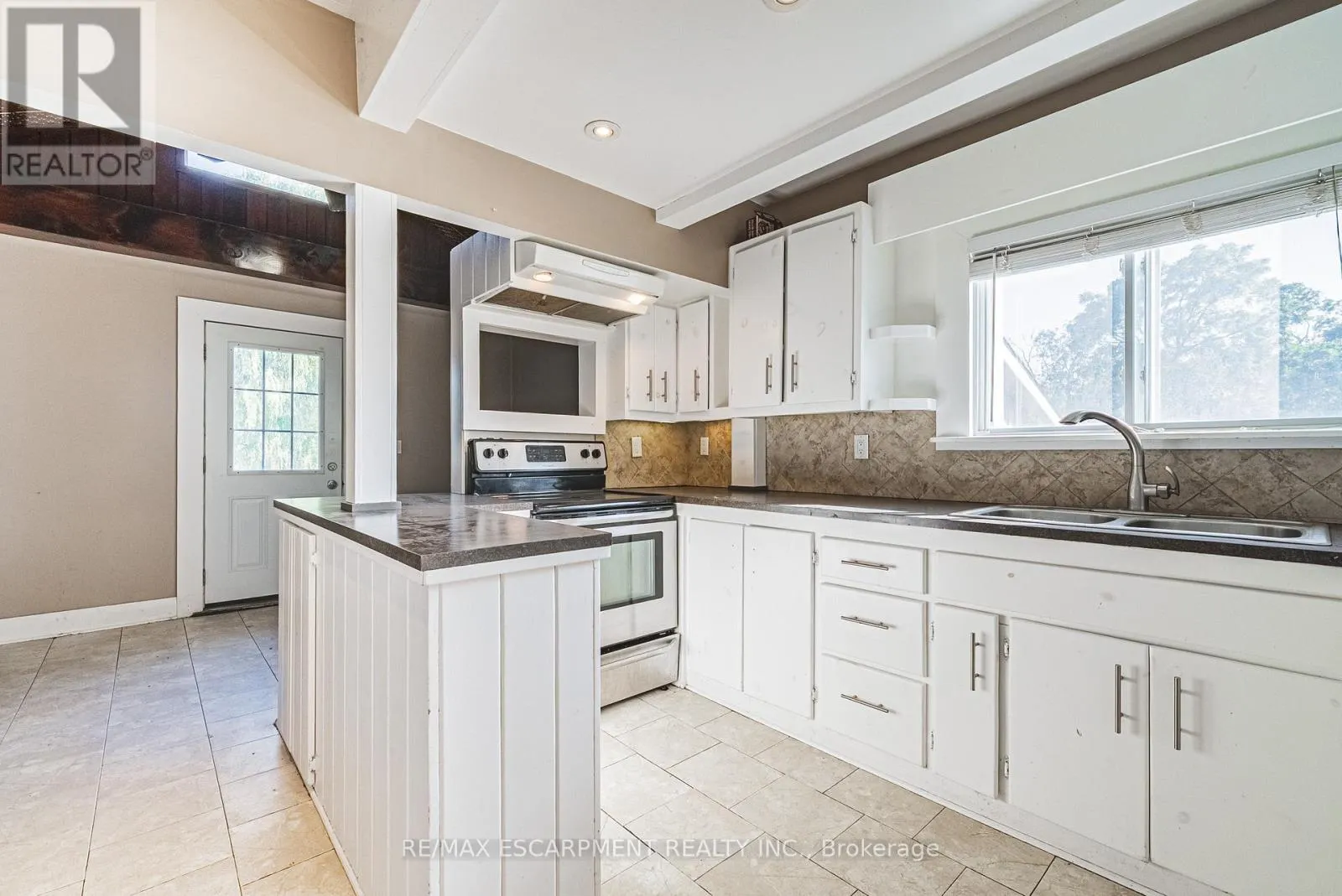 9589 WELLINGTON 124 ROAD