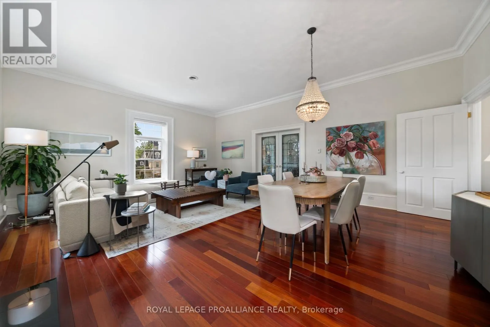 3 - 99 BRIDGE STREET E, #3