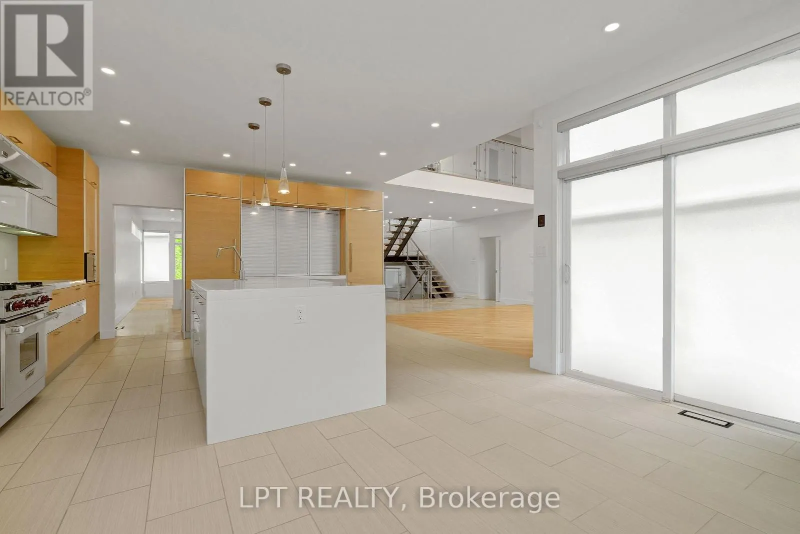 298 CRESTVIEW ROAD