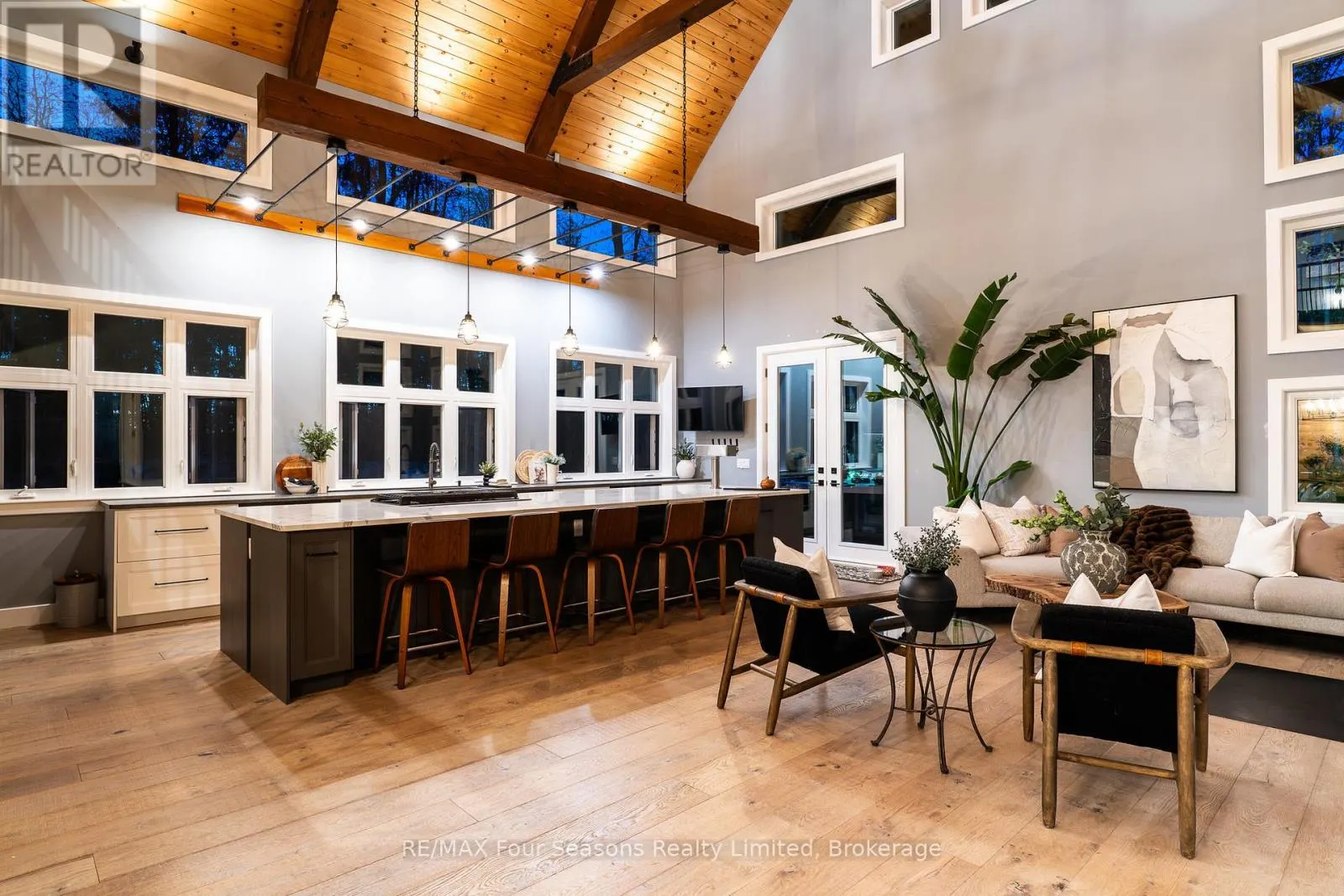 589108 GREY ROAD 19