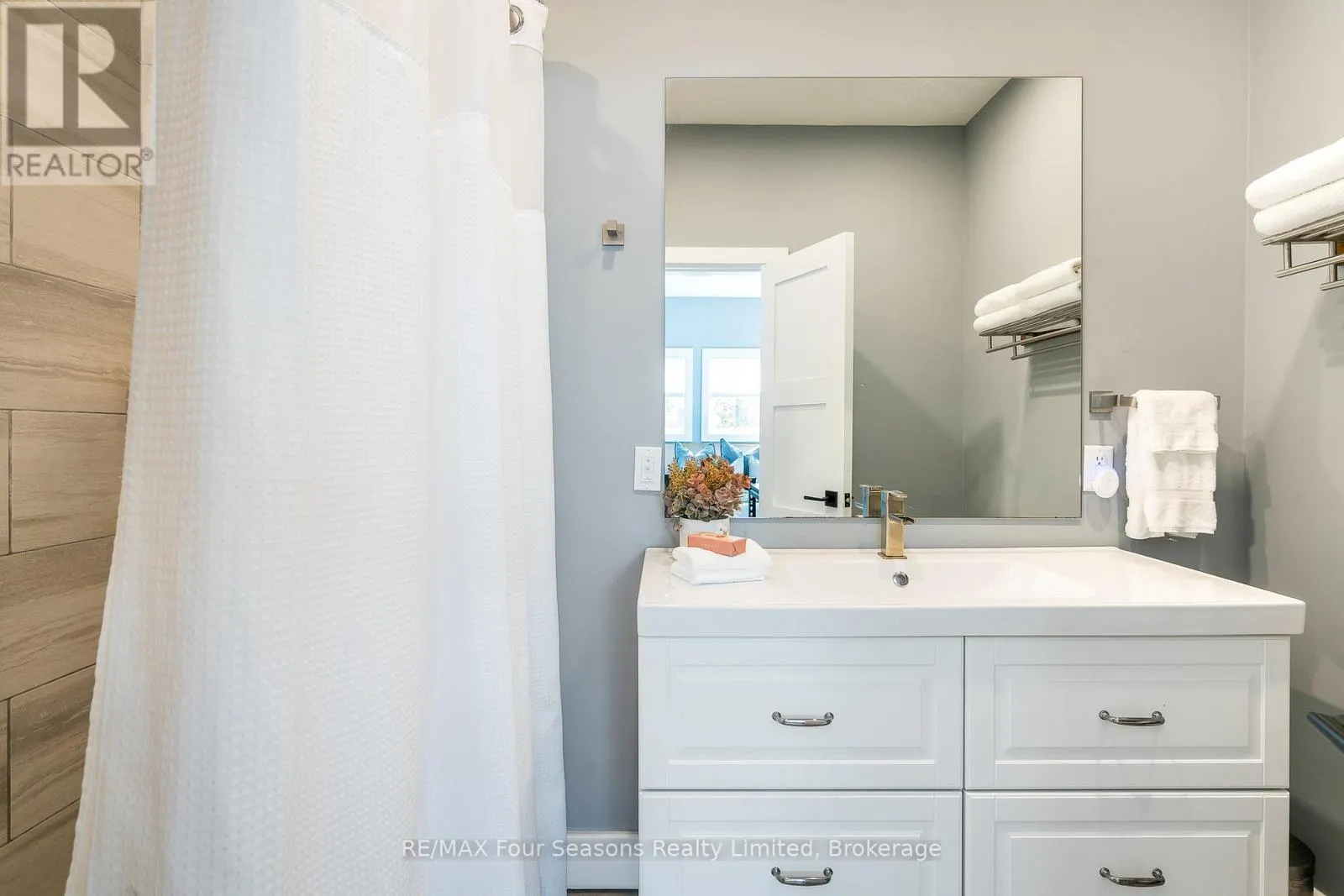 589108 GREY ROAD 19
