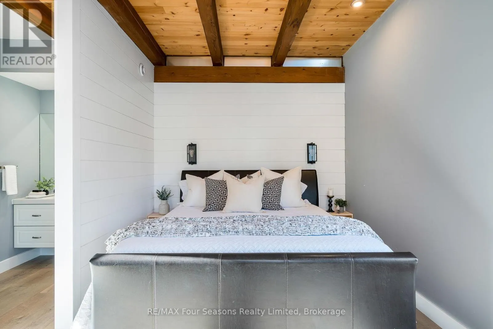 589108 GREY ROAD 19