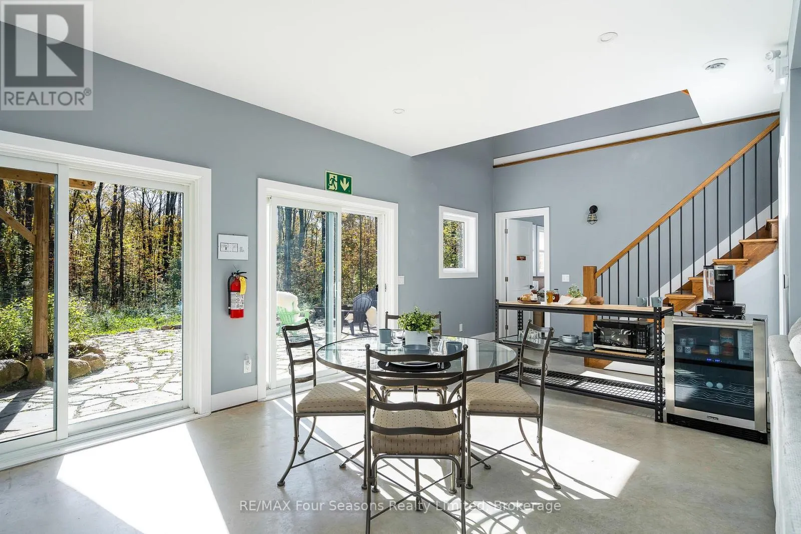 589108 GREY ROAD 19