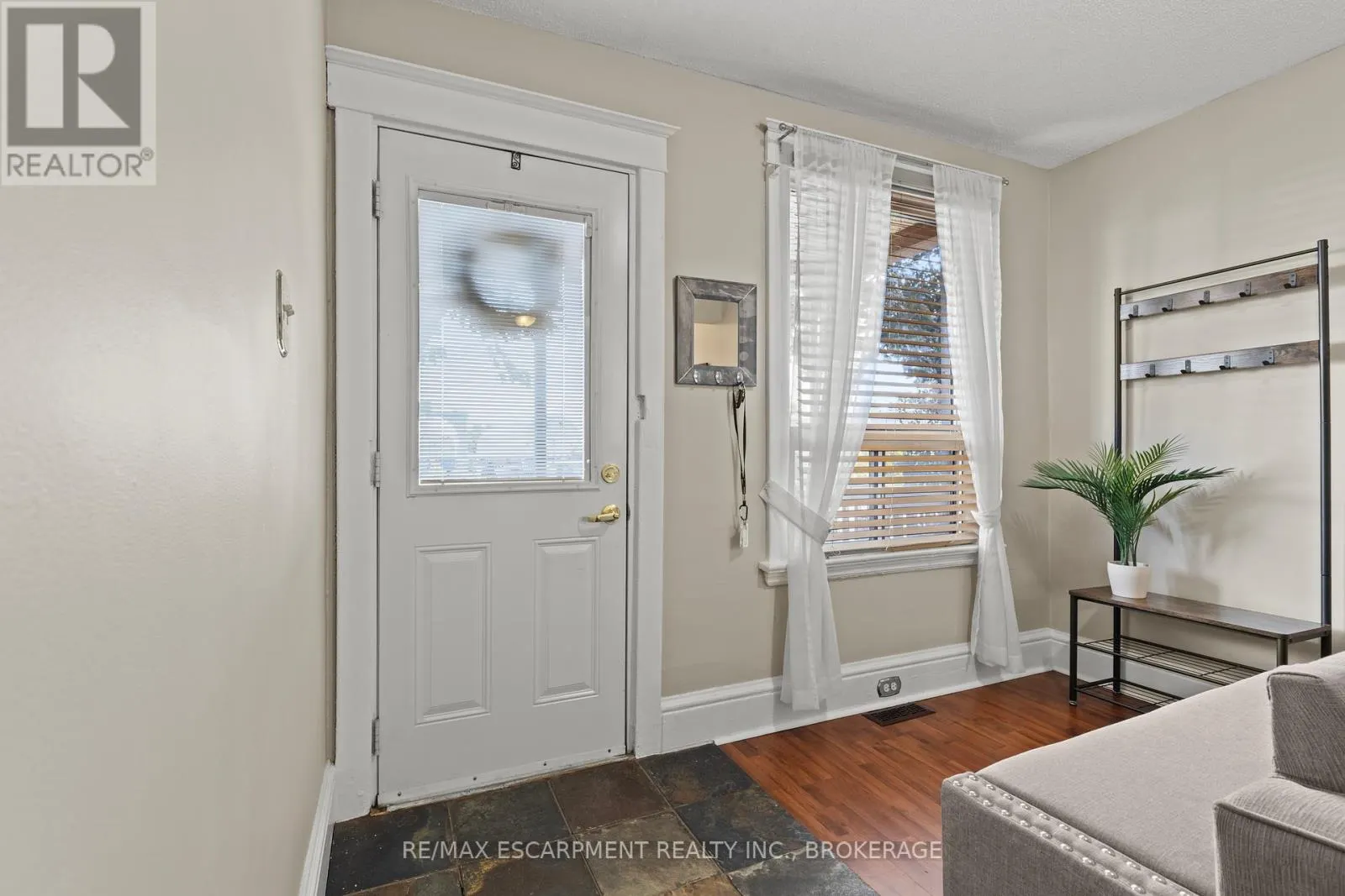 25 MCKINSTRY STREET