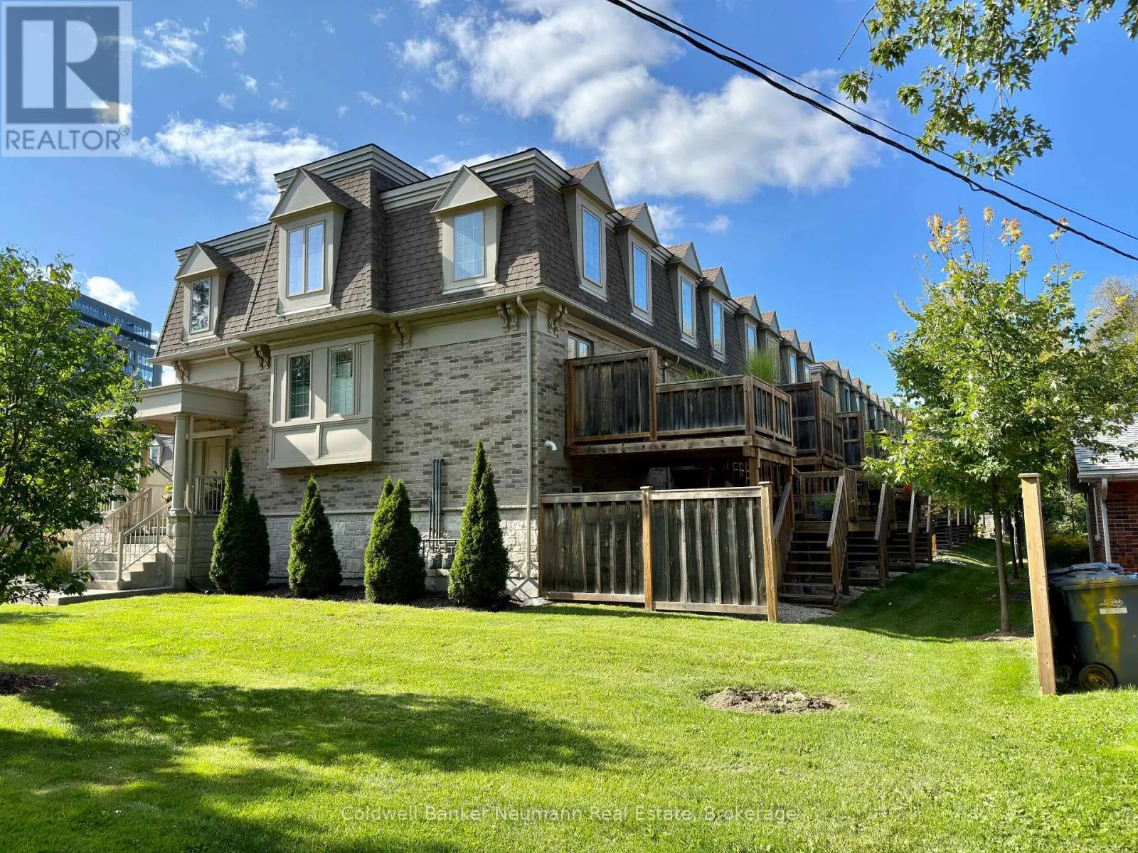 4 - 72 YORK ROAD, #4