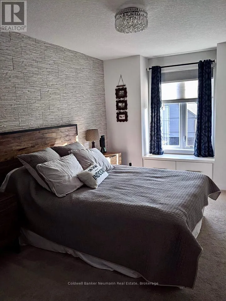 4 - 72 YORK ROAD, #4