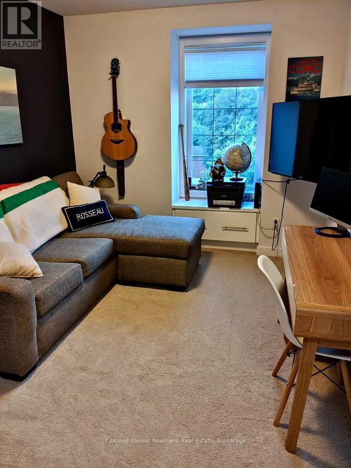 4 - 72 YORK ROAD, #4