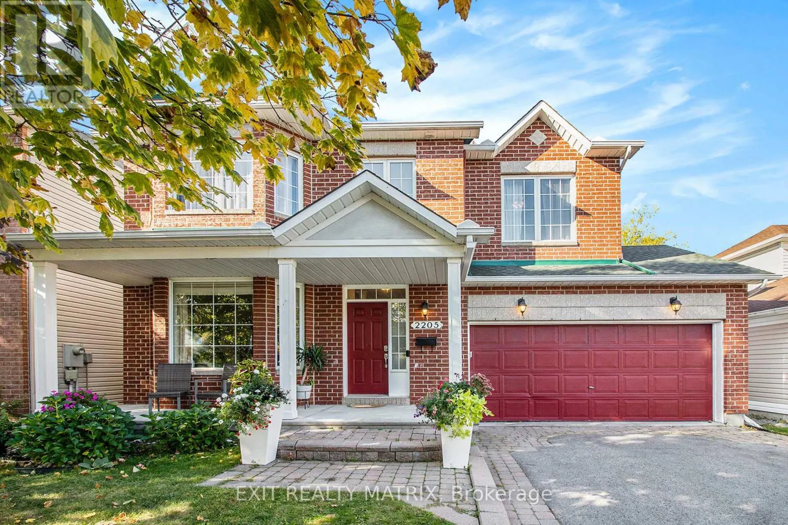 2205 BLUE WILLOW CRESCENT