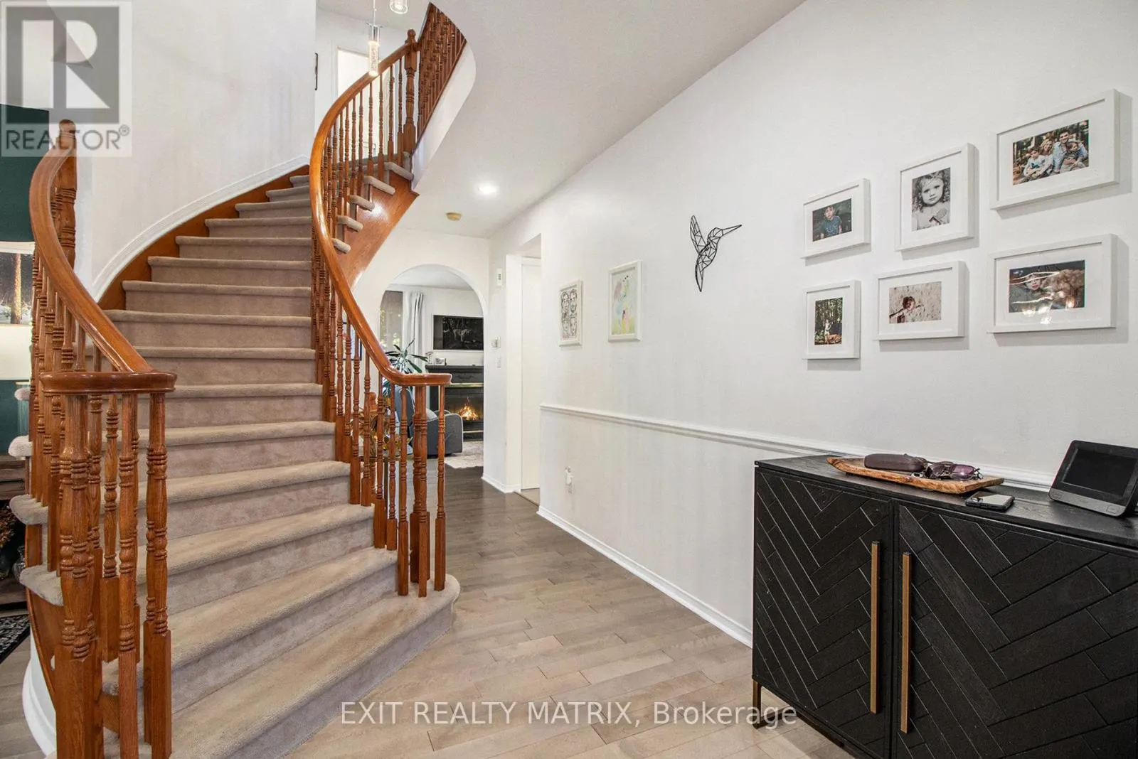 2205 BLUE WILLOW CRESCENT