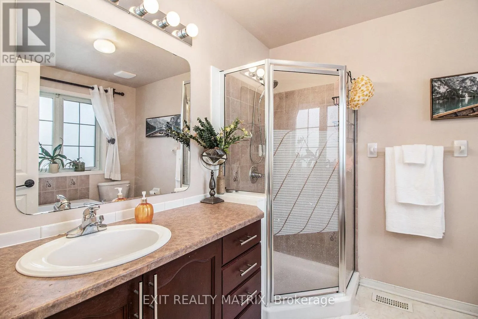 2205 BLUE WILLOW CRESCENT