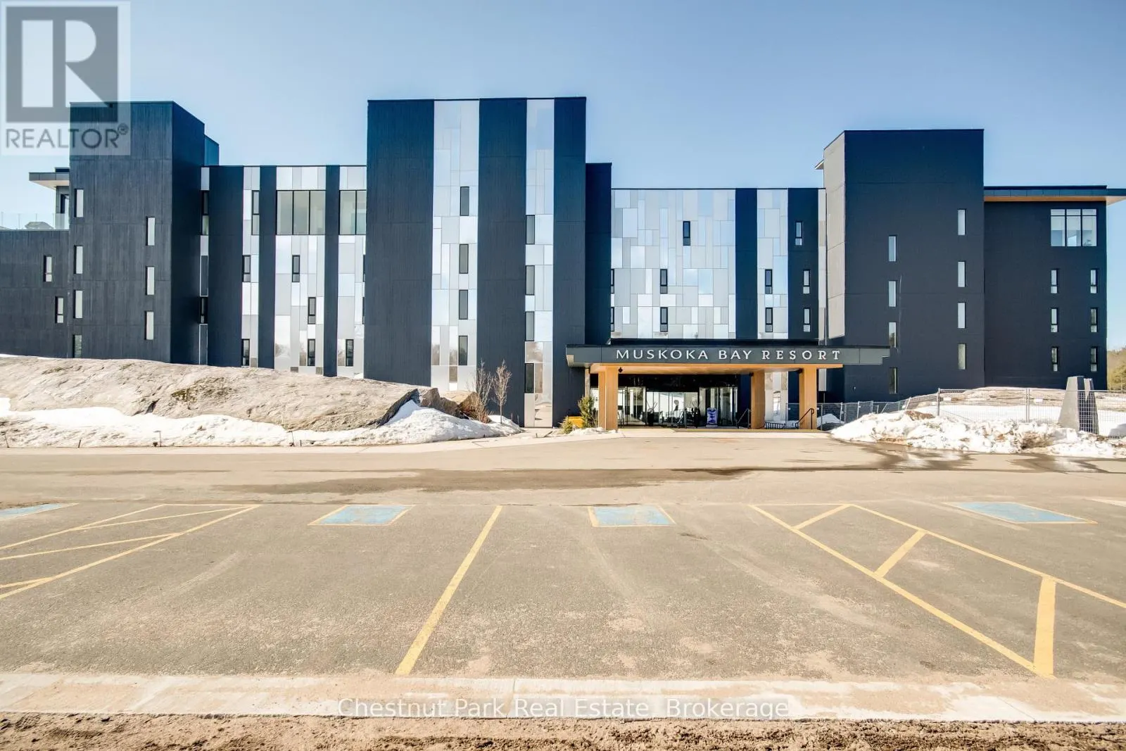 404 - 120 CARRICK TRAIL, #404
