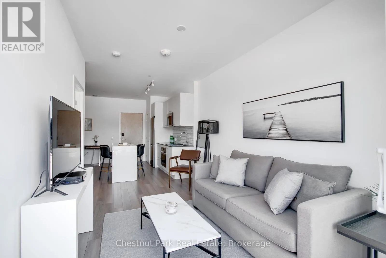 404 - 120 CARRICK TRAIL, #404