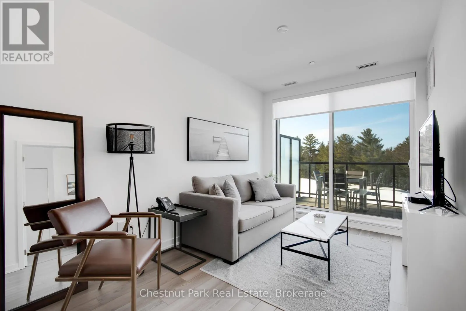 404 - 120 CARRICK TRAIL, #404