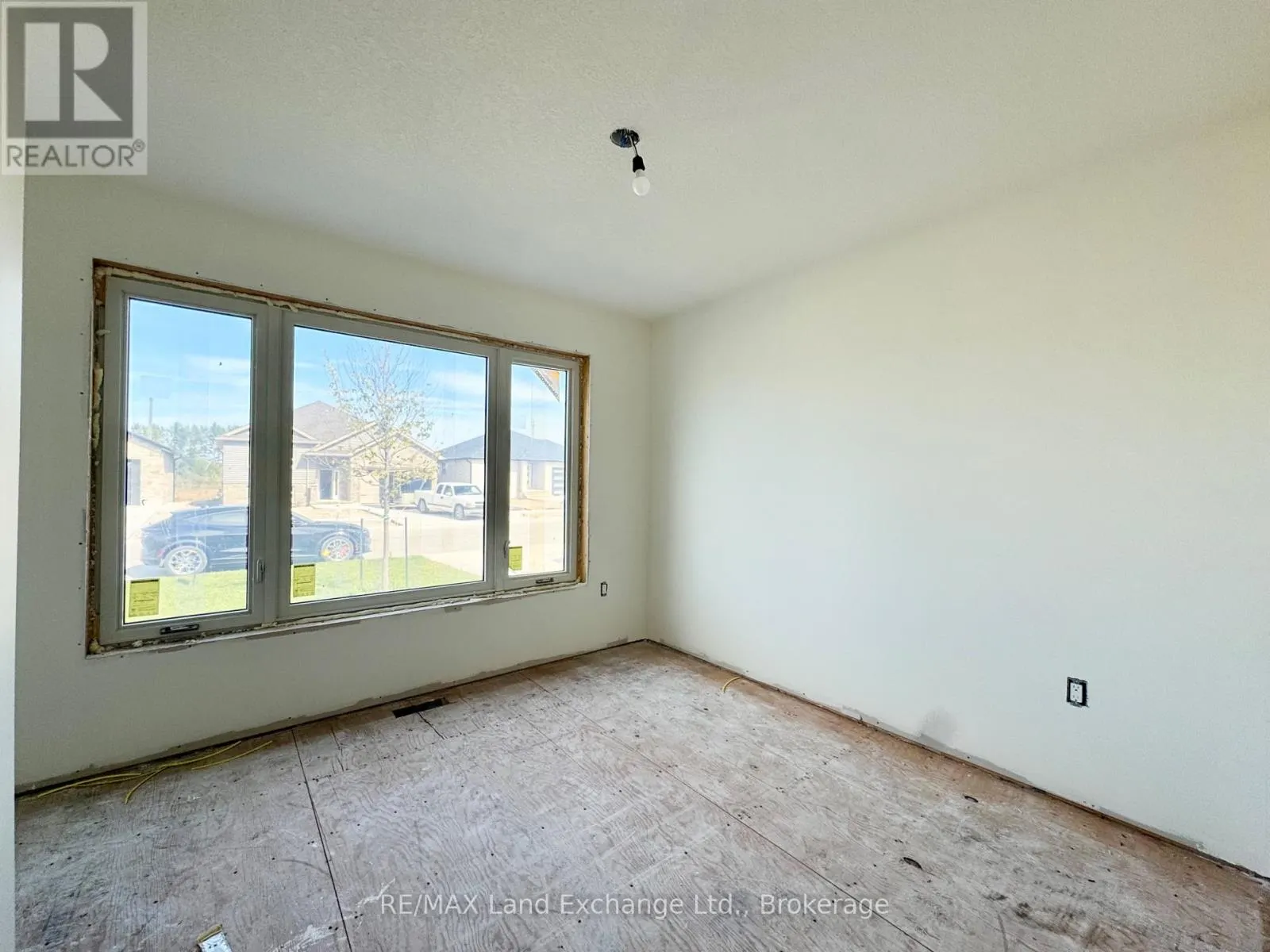 448 BURNSIDE STREET