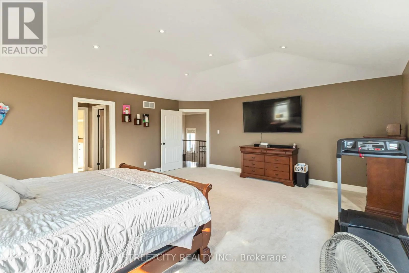 1160 CARDINAL ROAD