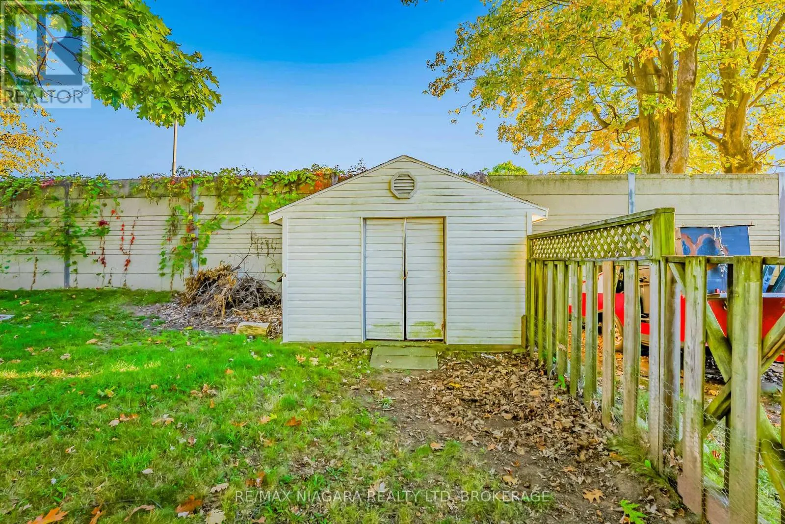 5365 PORTAGE ROAD