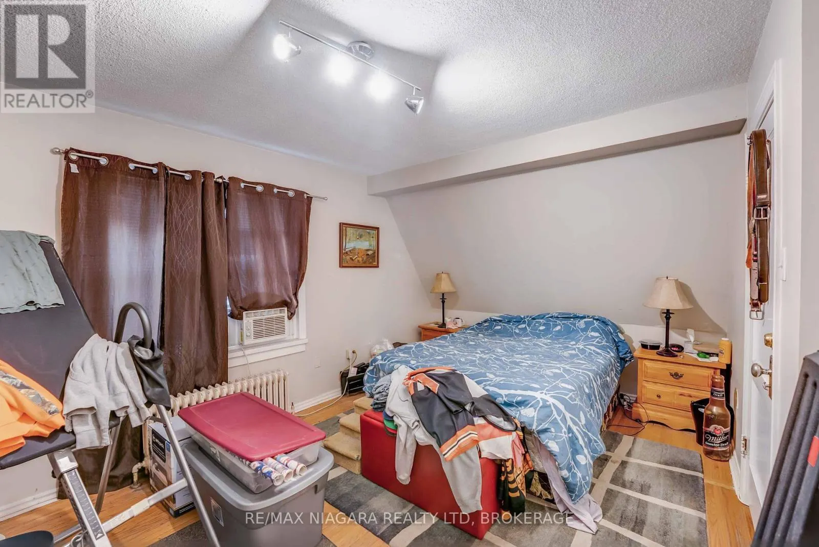 5365 PORTAGE ROAD