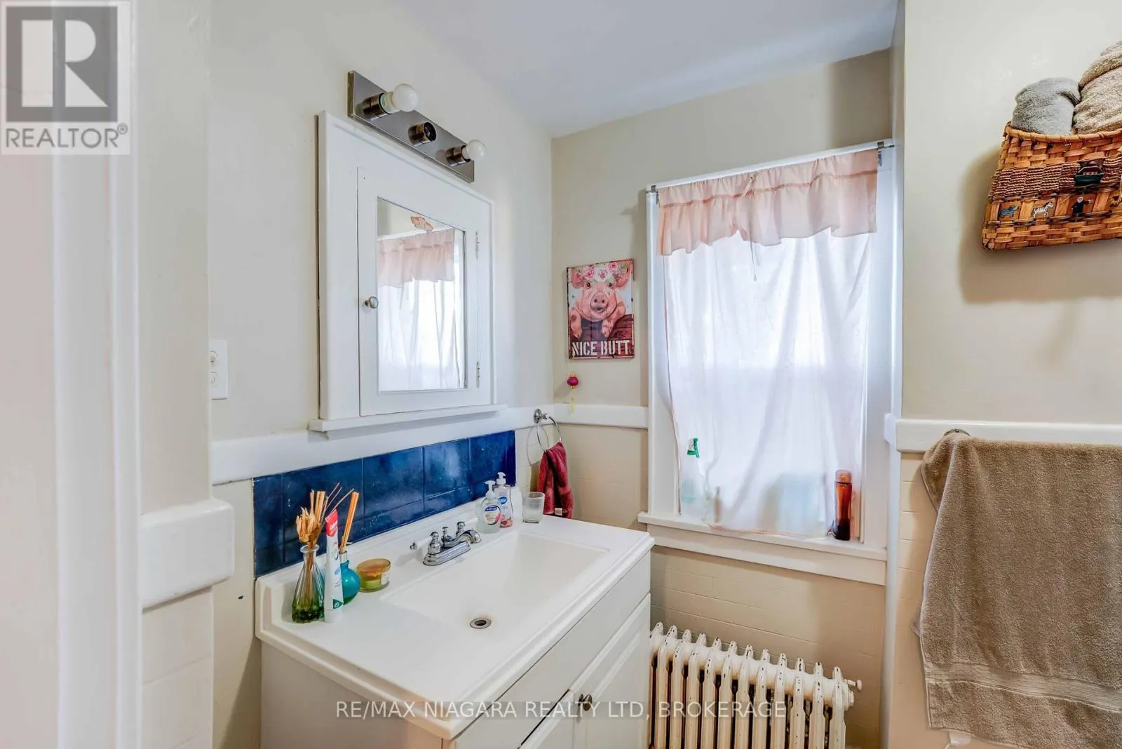 5365 PORTAGE ROAD