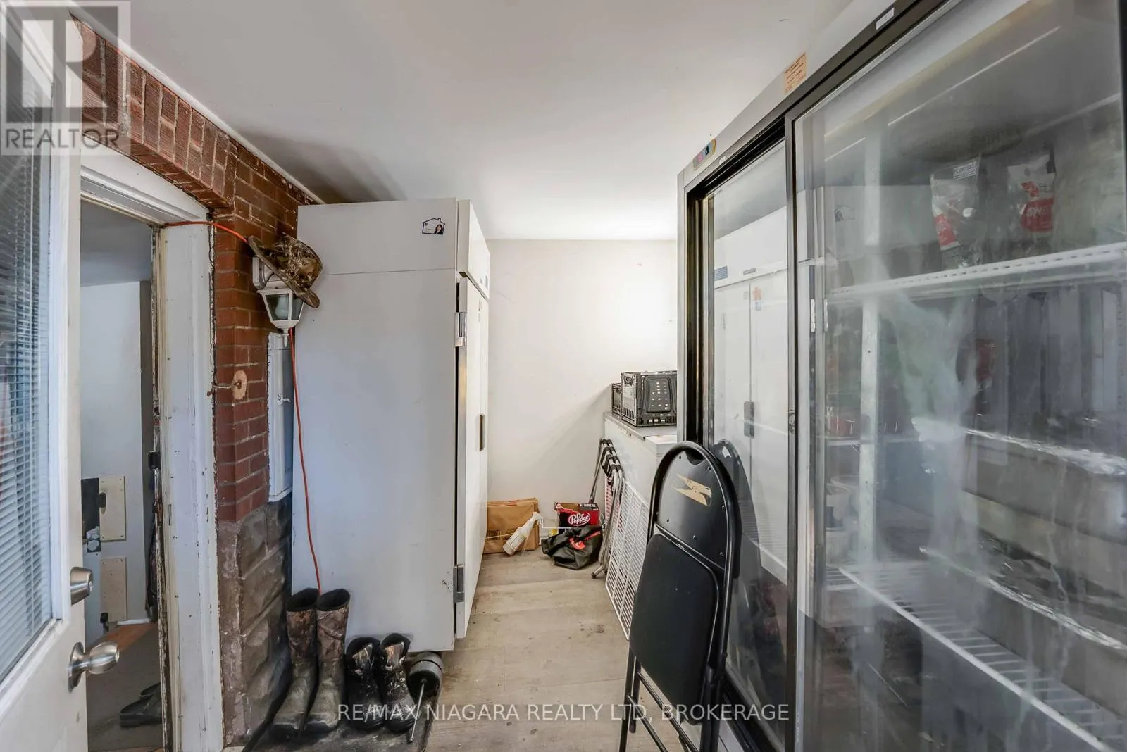 5365 PORTAGE ROAD