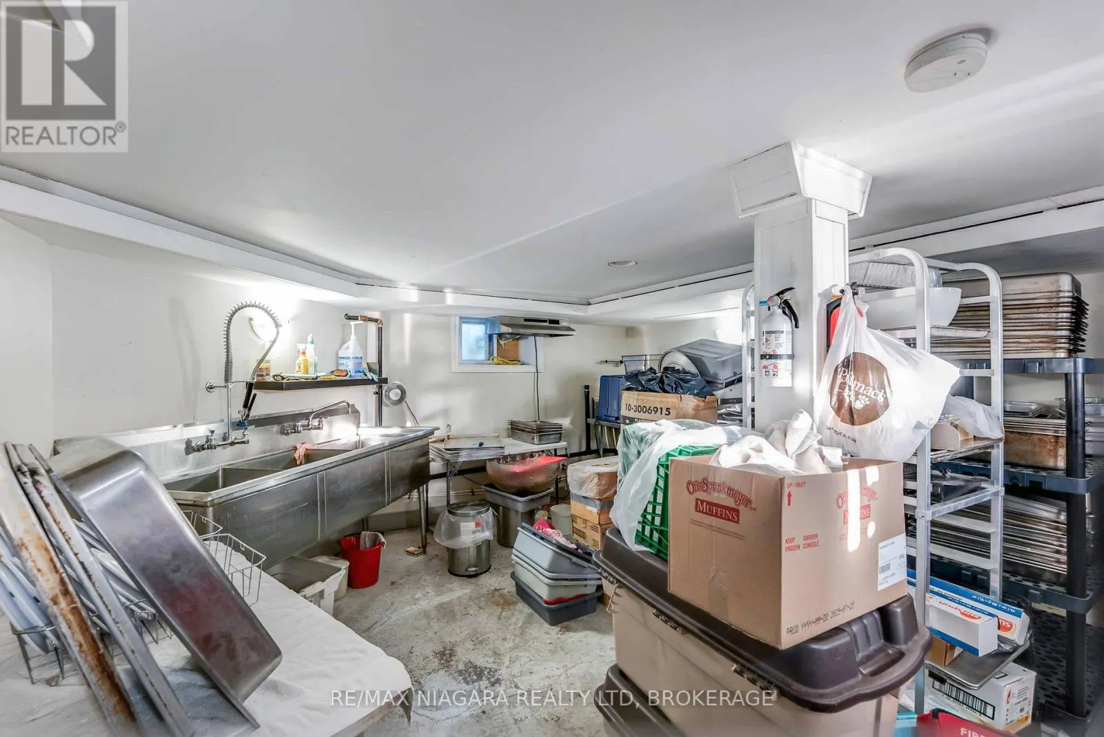 5365 PORTAGE ROAD