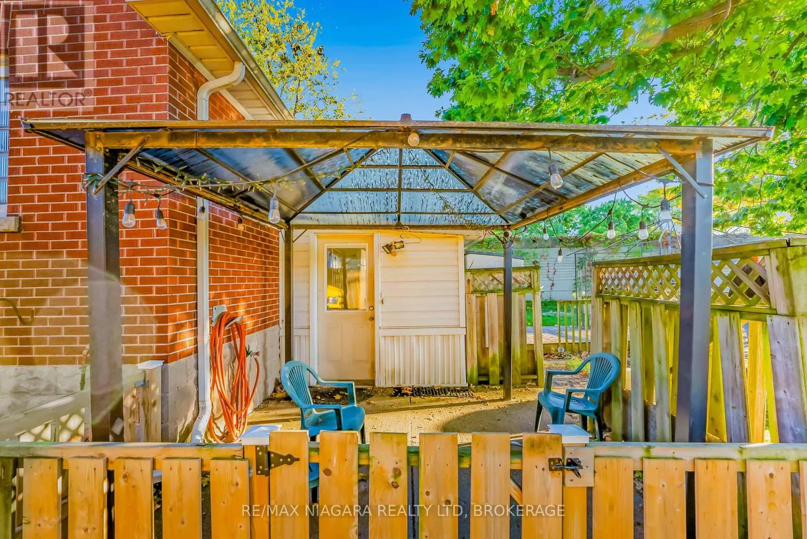 5365 PORTAGE ROAD