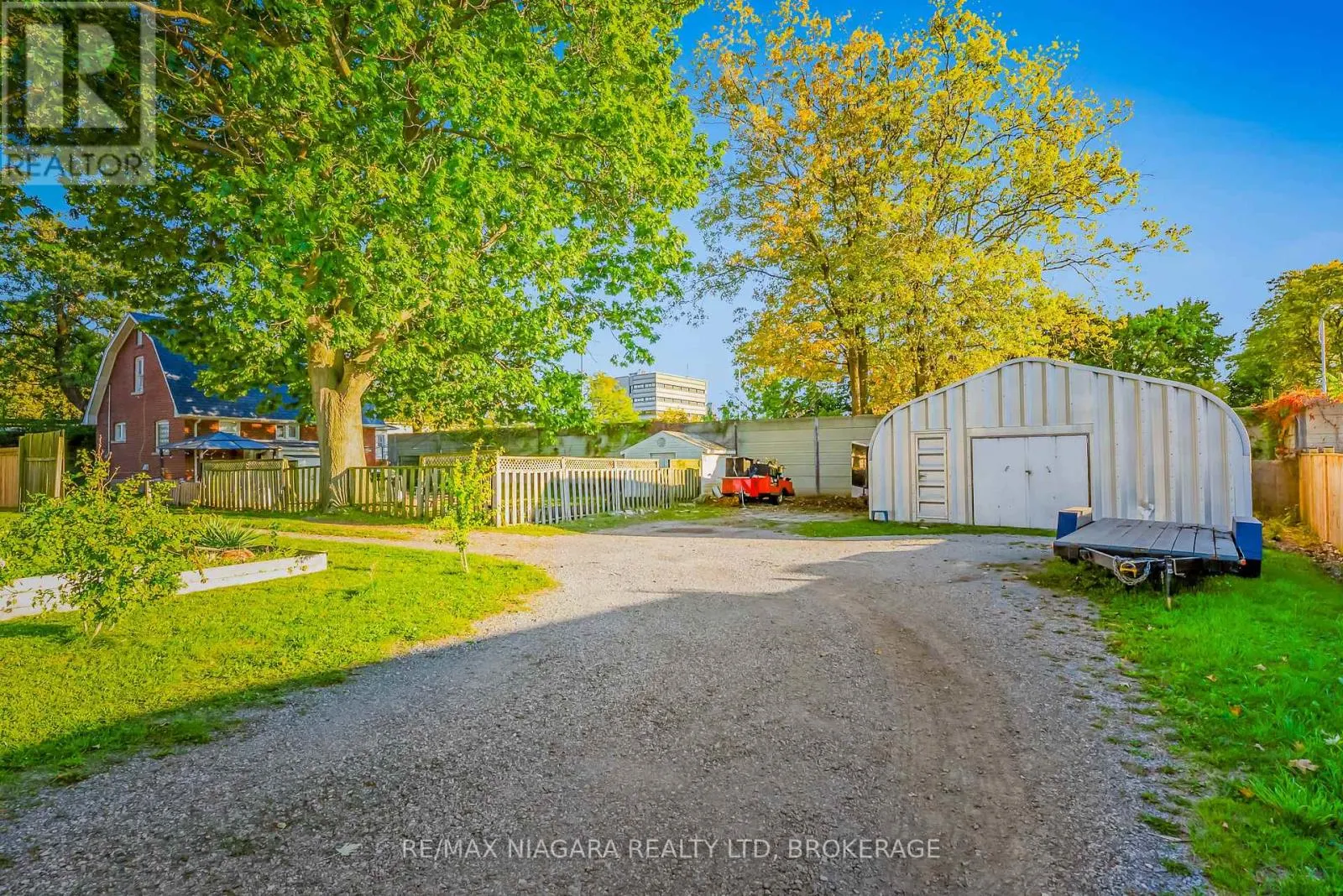 5365 PORTAGE ROAD