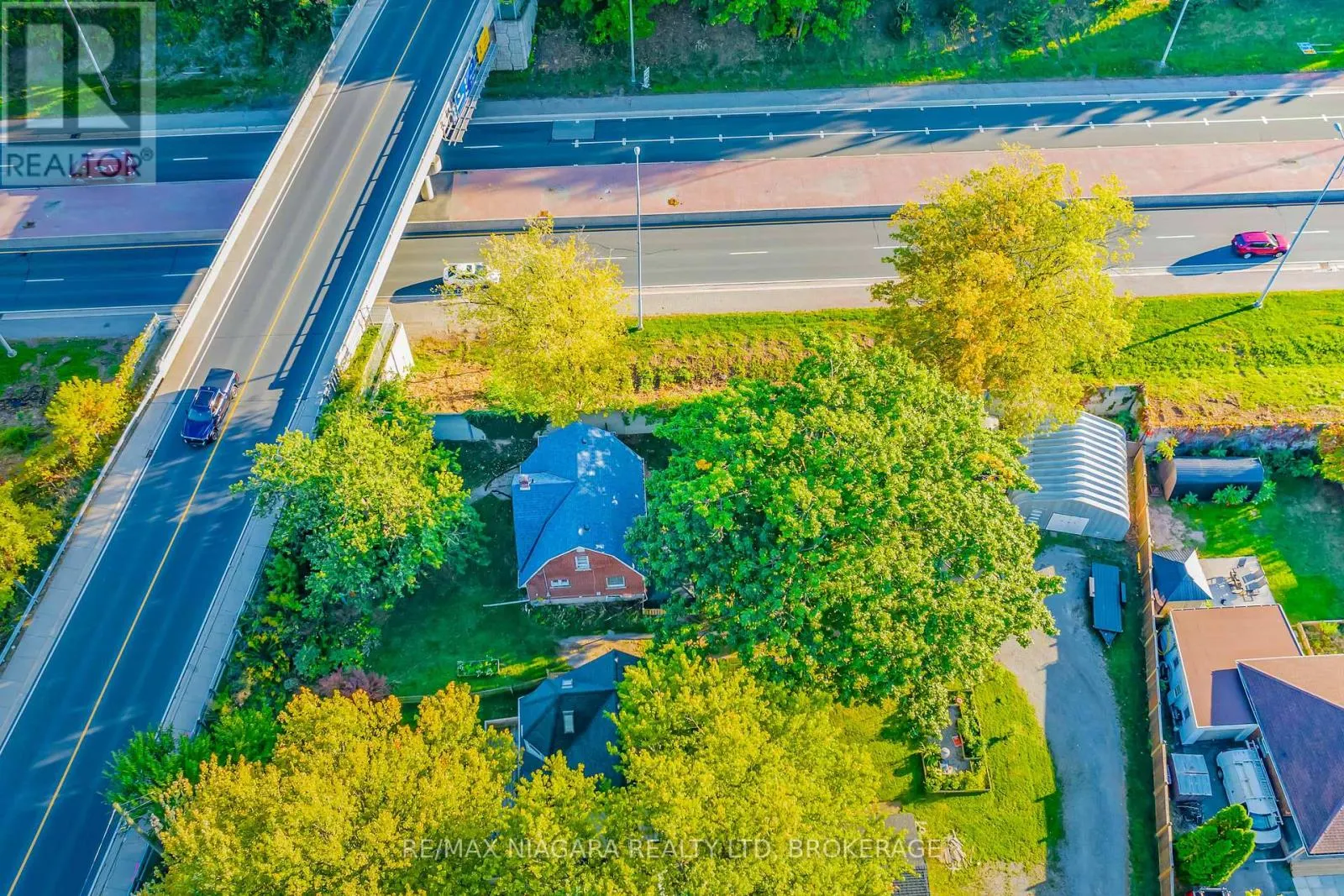 5365 PORTAGE ROAD