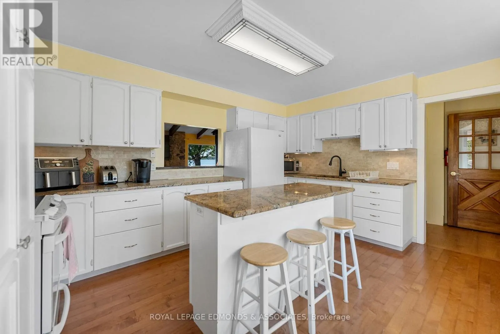 1227 BURNS DRIVE