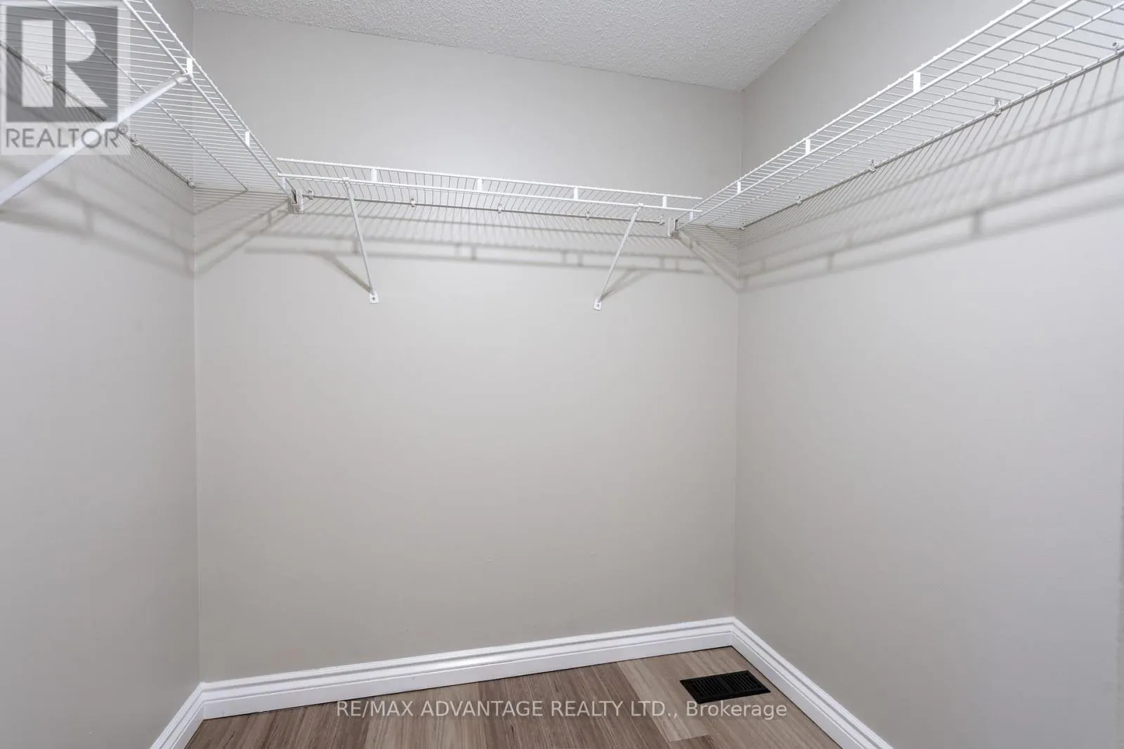 8 - 621 CRANBROOK ROAD, #8