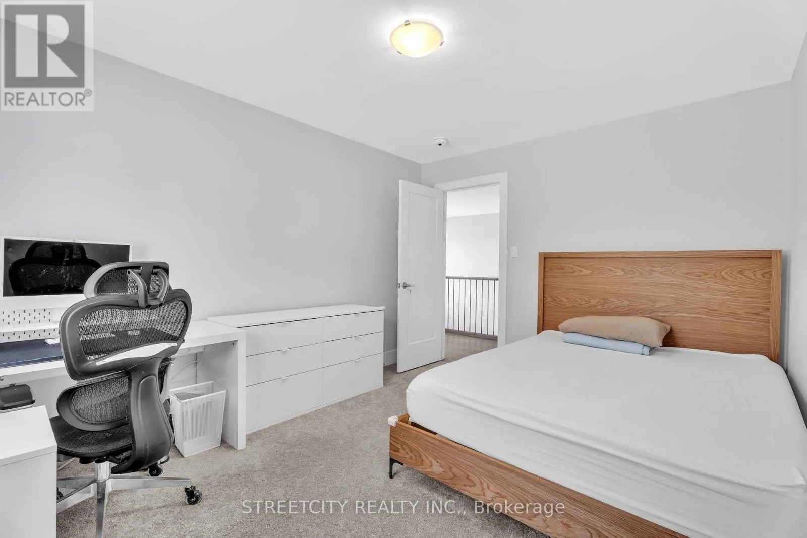 2167 WATEROAK DRIVE