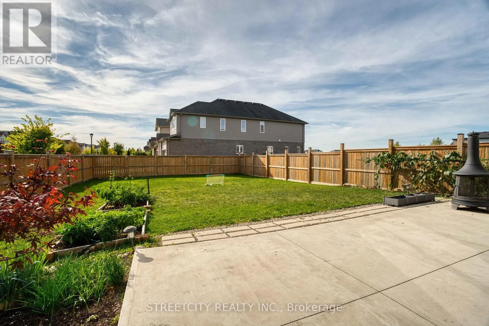 2167 WATEROAK DRIVE