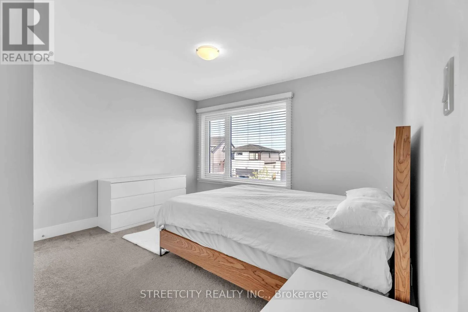2167 WATEROAK DRIVE